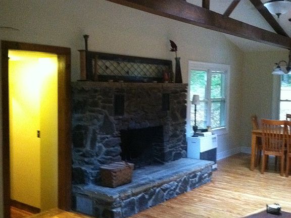 4th image of 28 Emilys Ln