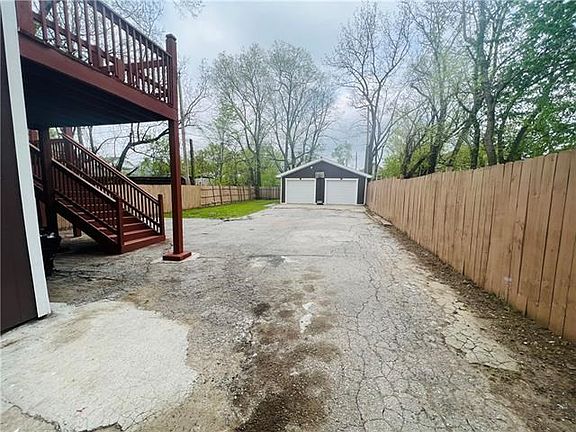 5th image of 1012 Cleveland Ave