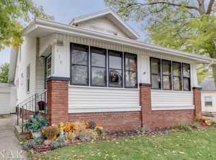 610 W Front St, Bloomington, IL 61701