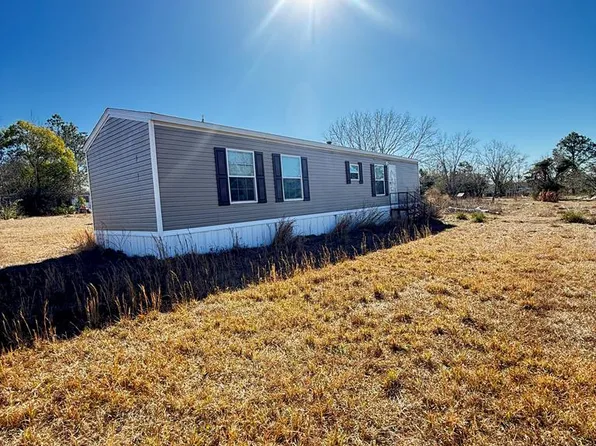 366 Hill Rd, Douglas, GA 31533
