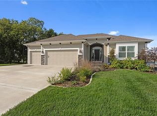 1709 Homestead Dr, Liberty, MO 64068