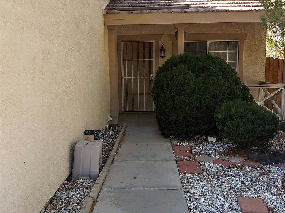 2nd image of 10784 Dove Ct