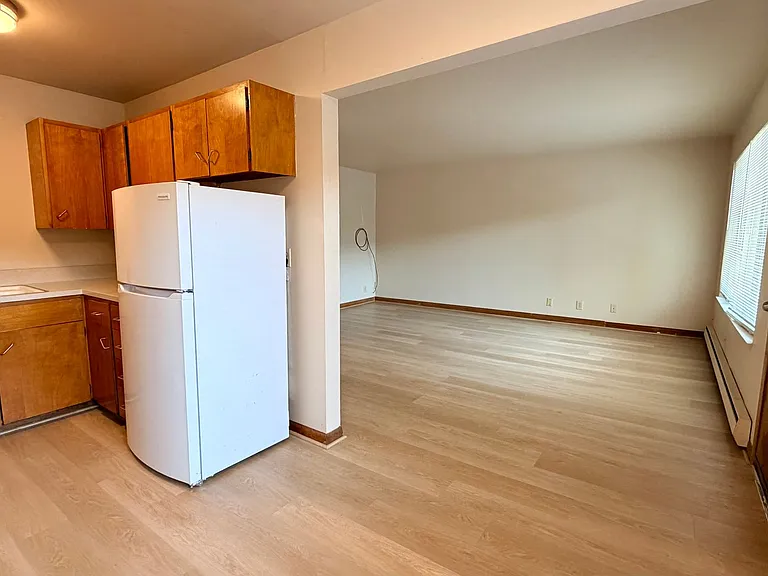 Welcome to Parkwood Apartments! — Photo 11