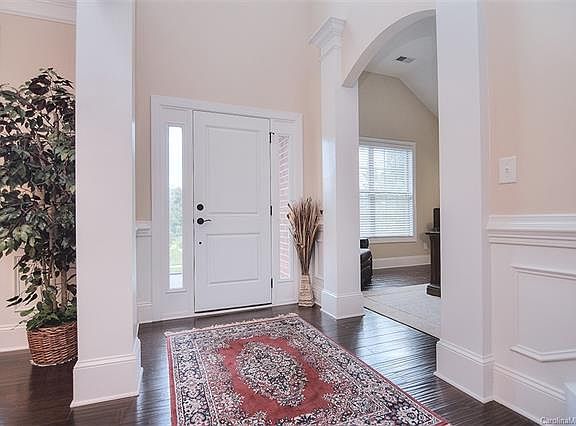 3rd image of 12923 Pumpkin Way Dr