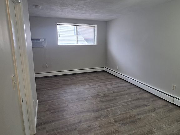 2nd image of 76 Harvard St APT 1