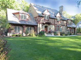 117 Homedale Rd, Hopkins, MN 55343