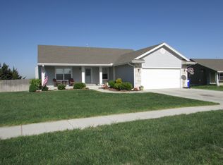 2526 Deer Trl, Junction City, KS 66441