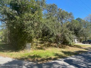 8724 Barnacle Blvd, Ocean Springs, MS 39564