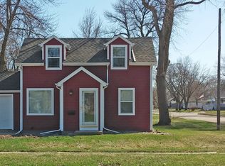 1211 9th St, Milford, IA 51351