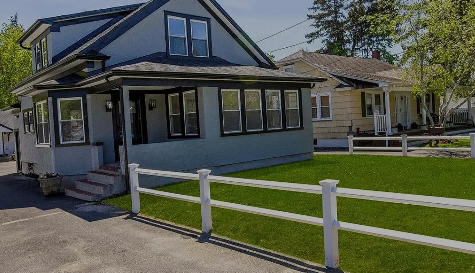 Newly Renovated 4 Bedroom Home — Photo 1
