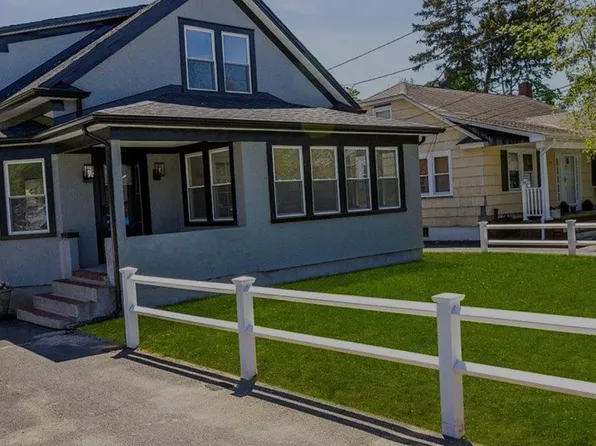 210 E Lakewood St Unit A, Patchogue, NY 11772