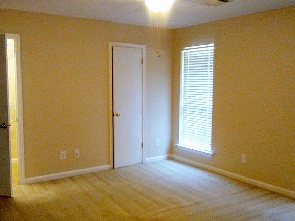 4th image of 5728 Sweet Meadow Dr
