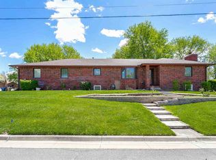 301 E Janet Ave, Clearwater, KS 67026