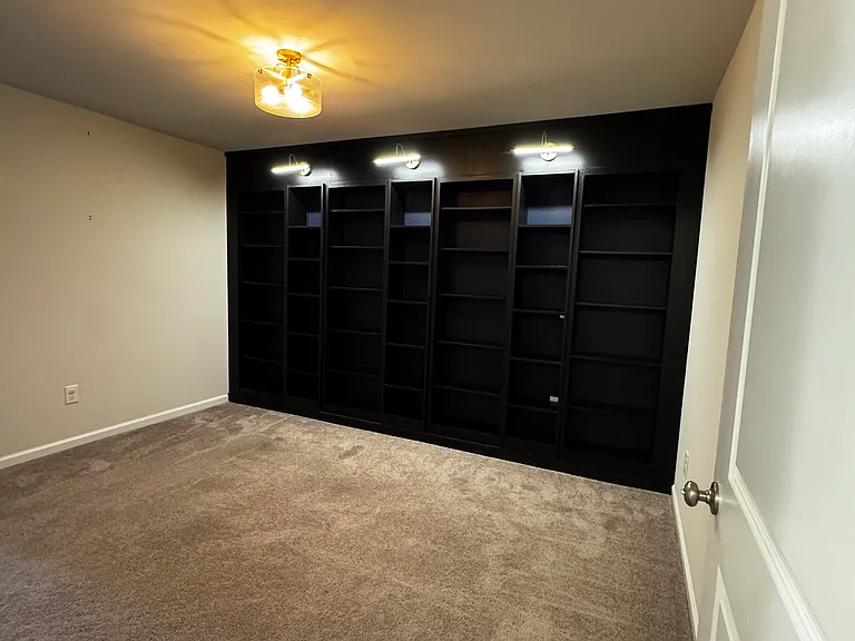 Basement: In law bedroom