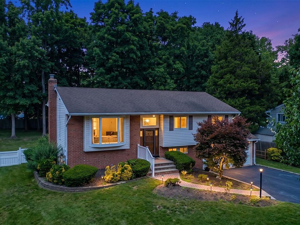 1st image of 259 Burr Road