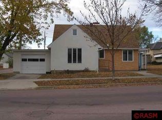 1110 5th St N, New Ulm, MN 56073