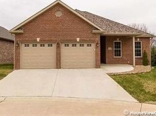 1124 Cape Rock Dr, Cape Girardeau, MO 63701