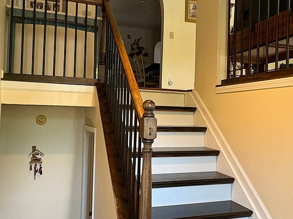 4th image of 5529 Willow Brook Dr