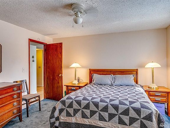 5th image of 4105 NW Kennedy Dr