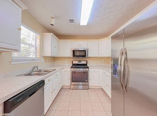 3927 Belmont Ridge Dr, Lithonia, GA 30038