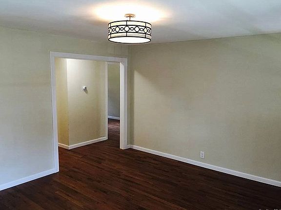 4th image of 14 Rodney Pl