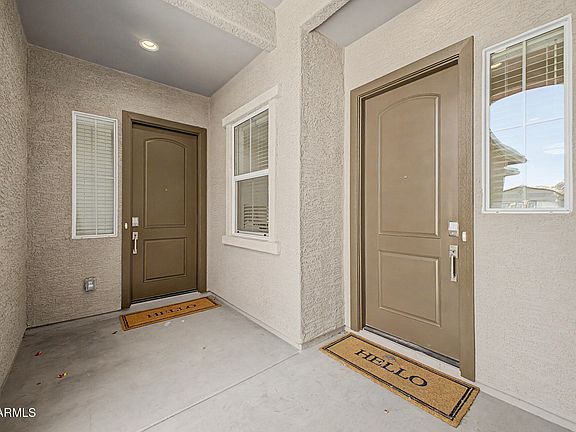 4th image of 9623 W Flower St