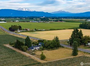 354 W Badger Rd, Lynden, WA 98264