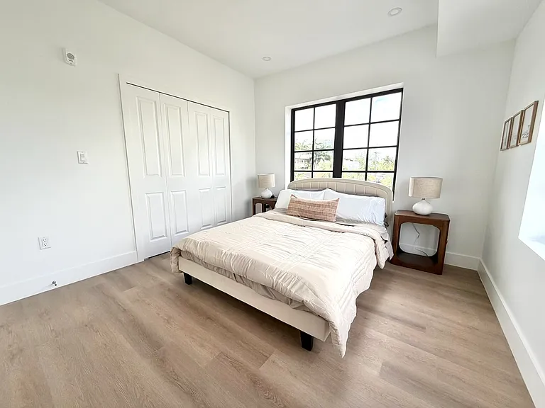 1619 Jefferson Ave #6 — Photo 6