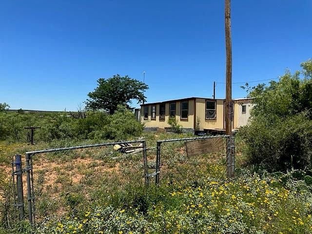 1st image of 241 Lakeshore Cir