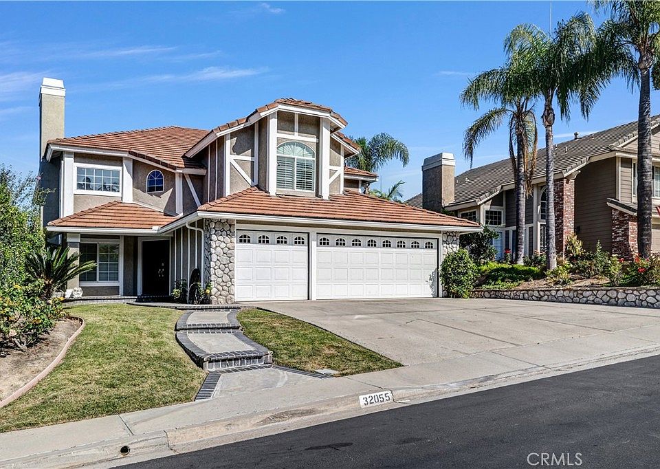 1st image of 32055 Camino Del Cielo