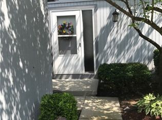 17609 Eastbrook Trl, Chagrin Falls, OH 44023