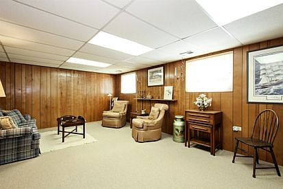 5th image of 323 N Illinois Ave