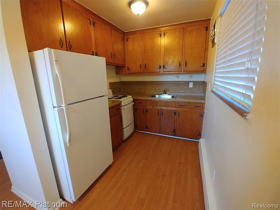 1st image of 312 Griswold St Unit 1