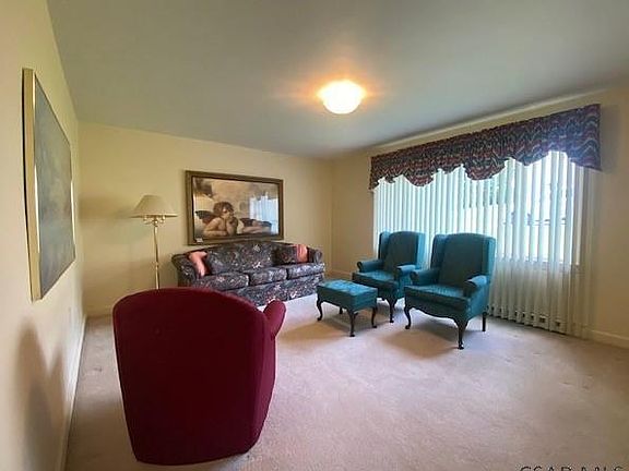 3rd image of 511 Lexington Ave