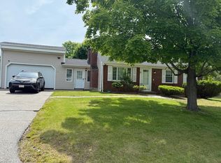 16 Firglade Dr, Attleboro, MA 02703