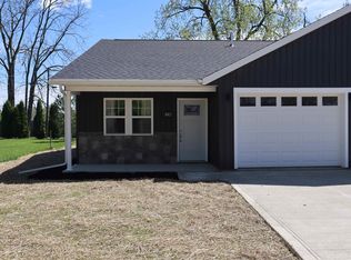 942 N 11th St, Decatur, IN 46733