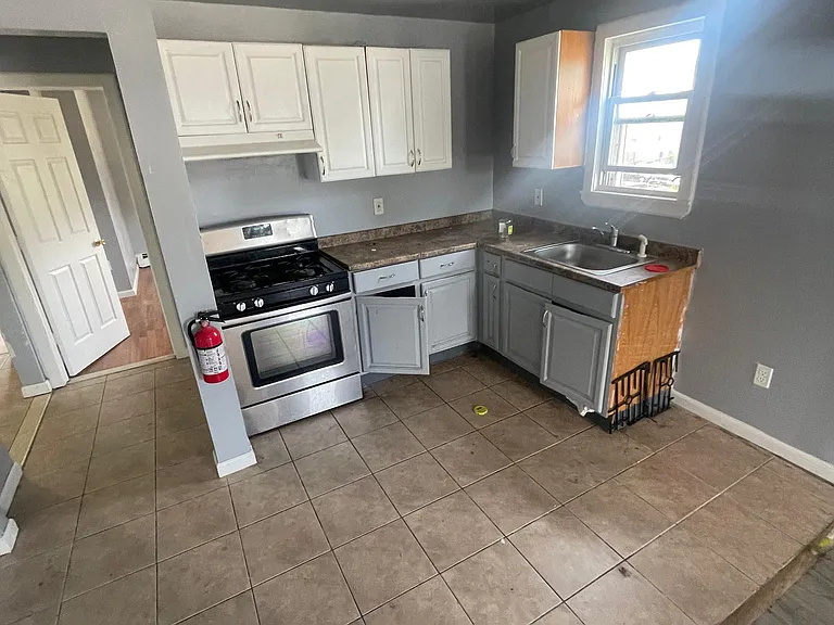 514 Hawthorne Ave #2A — Photo 1