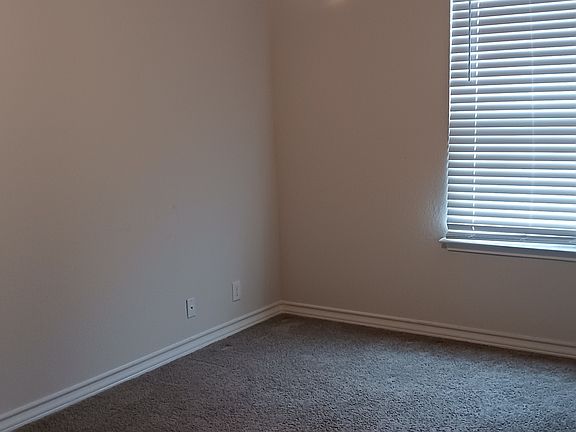 4th image of 303 SULPHUR SPRINGS