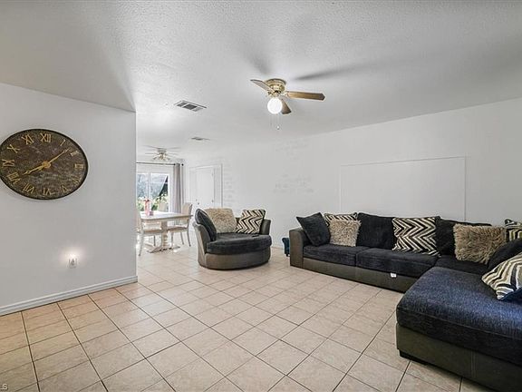 4th image of 4077 S Edgewater CIR