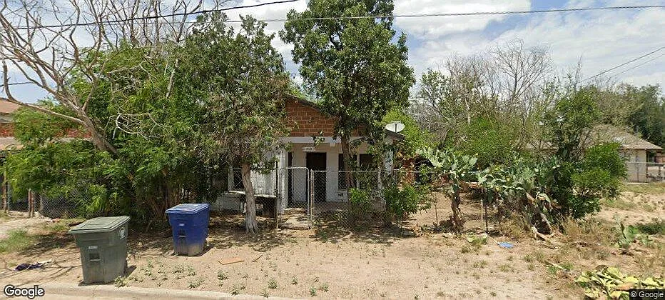 2 bed, 600 sqft, $250 — Photo 1