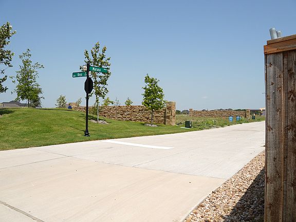 4th image of 3661 Platte River Trl