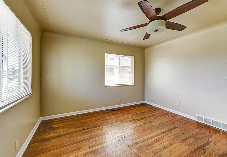 3205 Glencoe St — Photo 14