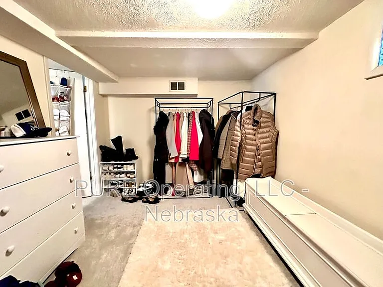 5724 Rees St — Photo 51
