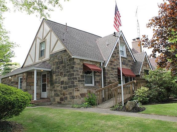 2nd image of 3111 Harrison Ave NW