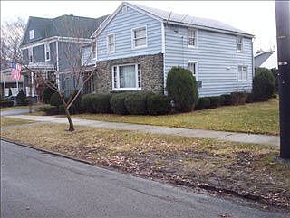 5th image of 211 7th St