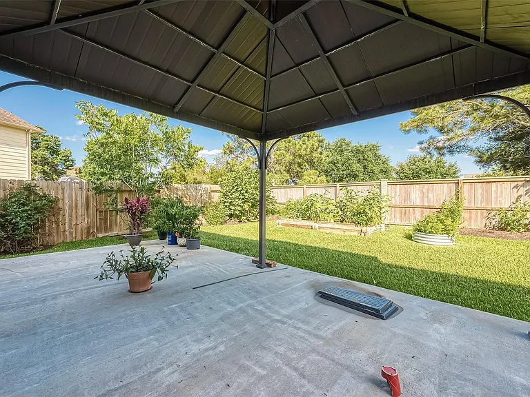 25907 Pebble Terrane Ln — Photo 40