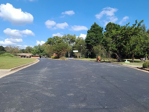 4th image of 1501 Shoal Creek Dr SW