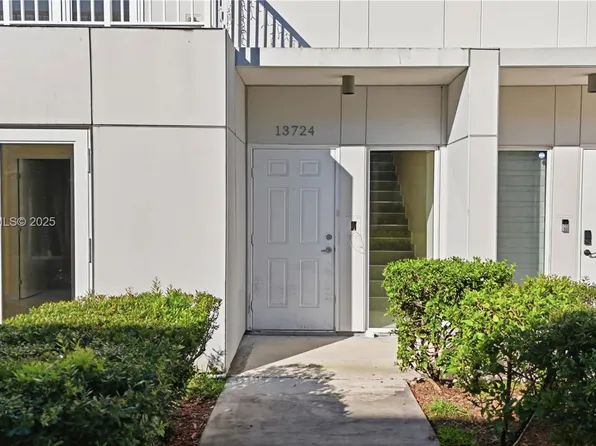 13724 SW 259th St #1, Homestead, FL 33032