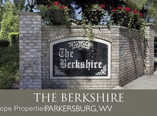 35 Wellington Ct STE 10, Parkersburg, WV 26104