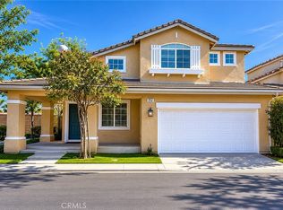 292 Edgemire Ln, Simi Valley, CA 93065